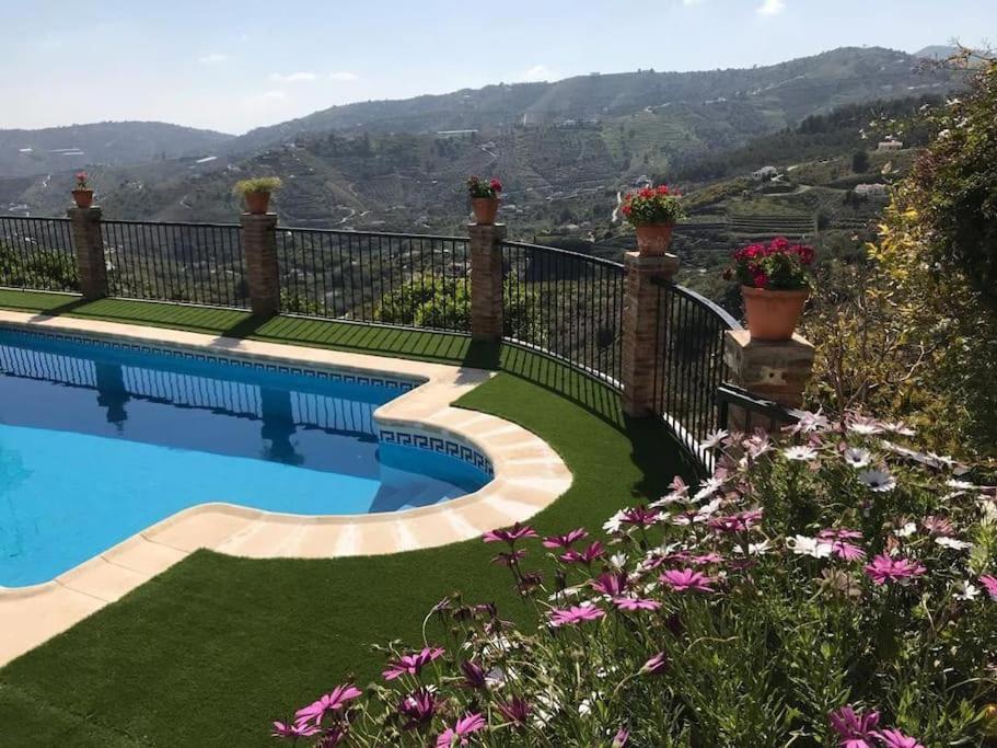 Dom wakacyjny En Con Piscina Y Jacuzzi Frigiliana