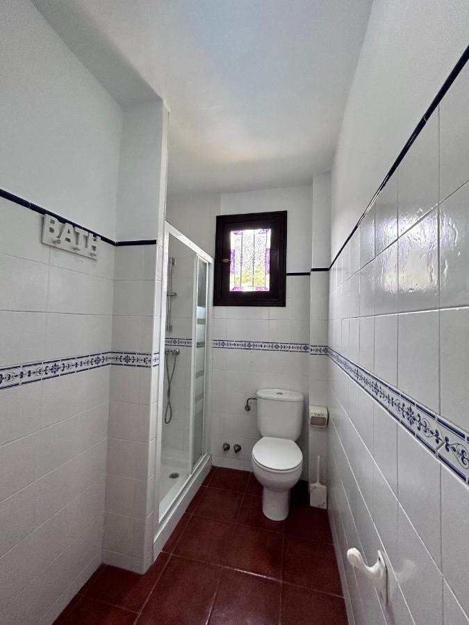 En Con Piscina Y Jacuzzi Holiday home *