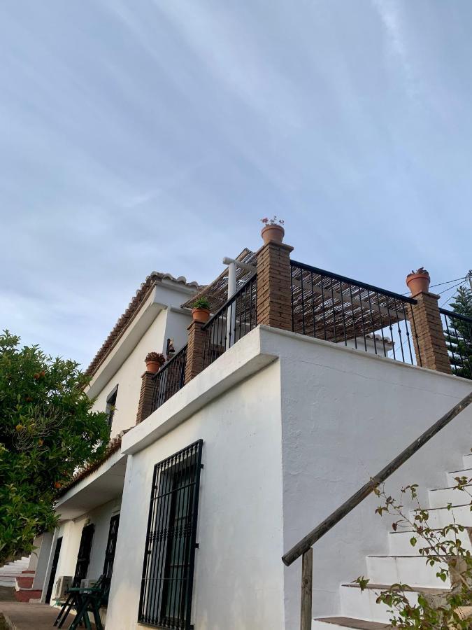 En Con Piscina Y Jacuzzi Holiday home